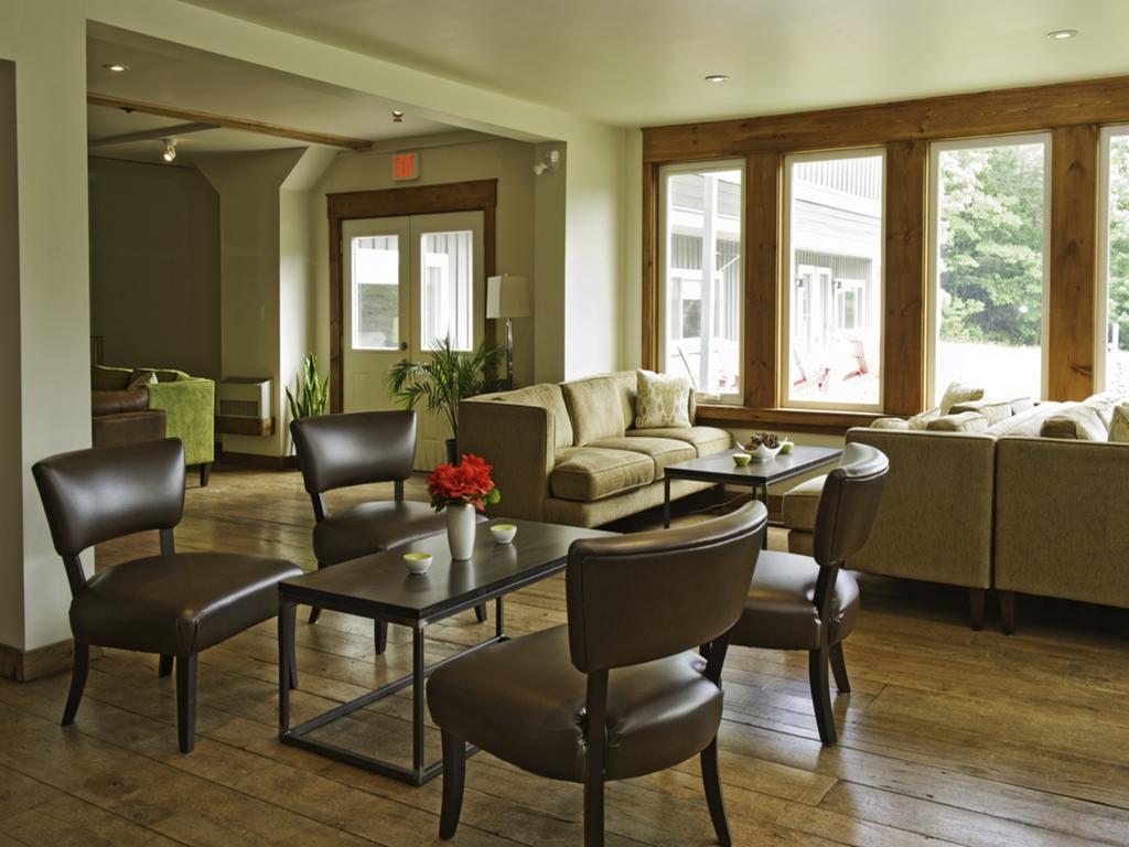 Pine Lodge Muskoka Huntsville Bagian luar foto
