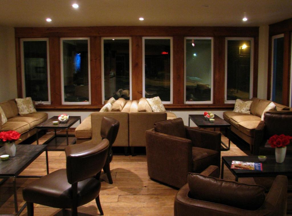 Pine Lodge Muskoka Huntsville Bagian luar foto