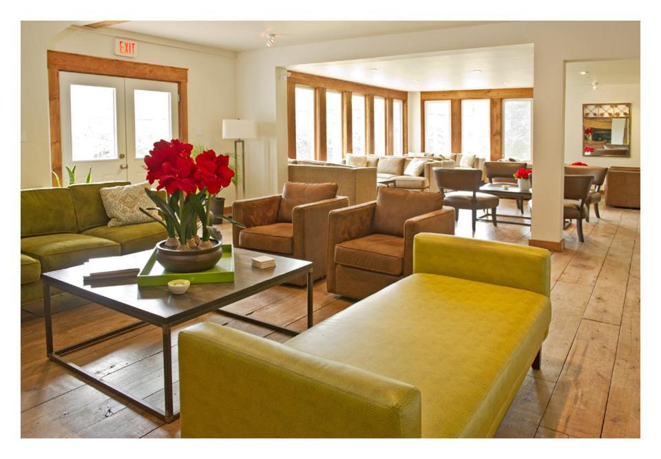 Pine Lodge Muskoka Huntsville Bagian luar foto