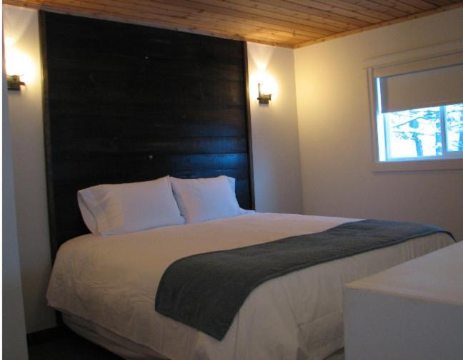 Pine Lodge Muskoka Huntsville Bagian luar foto