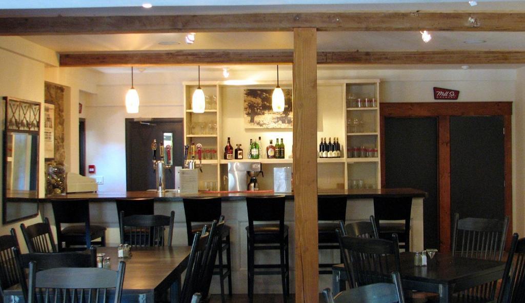 Pine Lodge Muskoka Huntsville Bagian luar foto